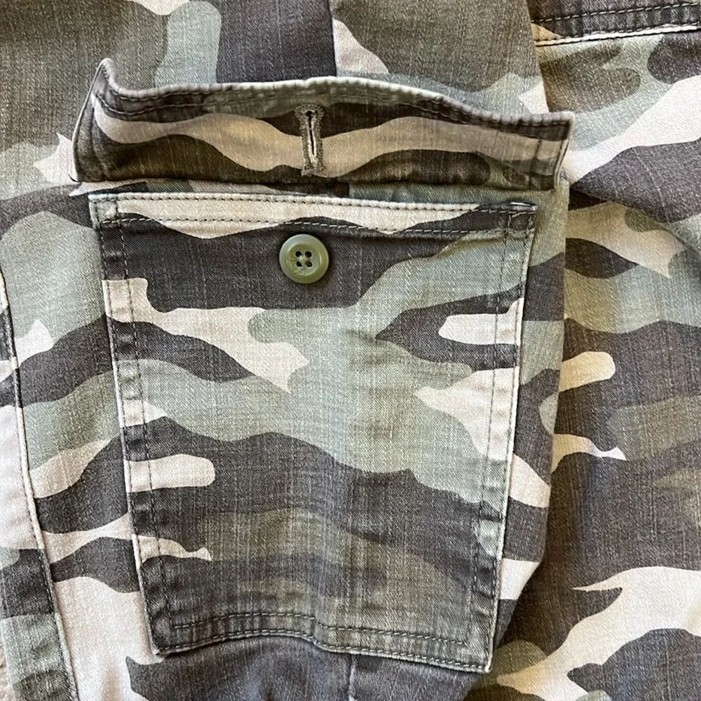 J. Crew Vintage Straight Cargo Camo Pants High Rise Cropped Green Tan Size 28